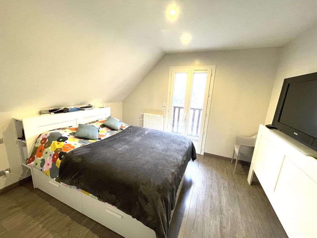 House in Bagnères-de-Luchon, Occitania, France 5 - 17128697