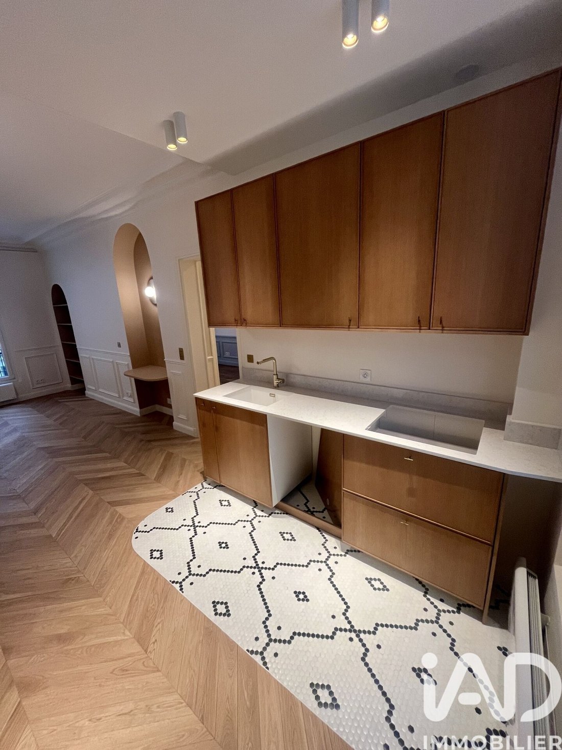 Apartment in Gros Caillou, Paris 7e Arrondissement, Paris 4 - 17041702