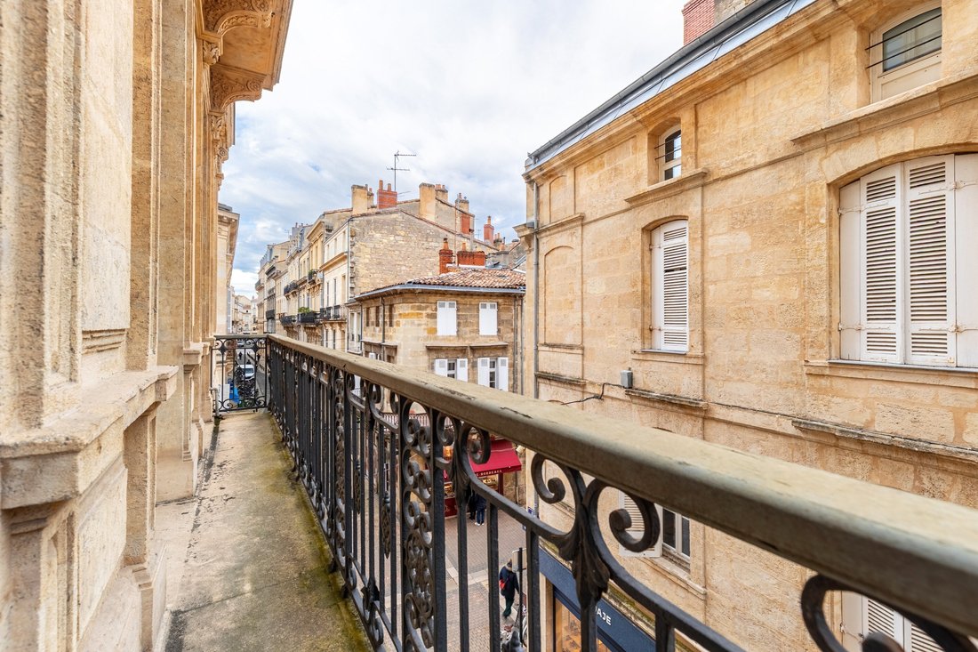 Apartment in Hôtel de Ville-Quinconce-Saint Seurin-Fondaudège, Bordeaux, France 2 - 17131783