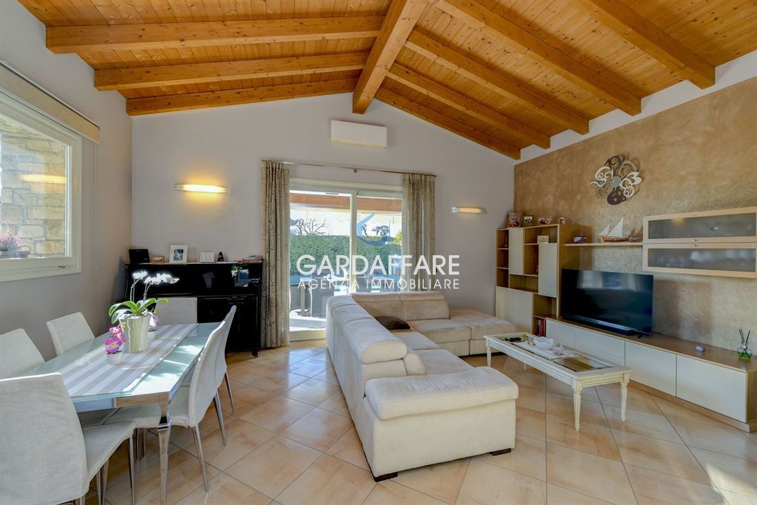 Villa in Manerba del Garda, Lombardy, Italy 3 - 17129094