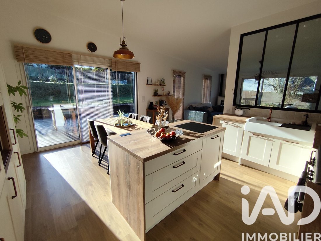 House in Saint-Quay-Perros, Brittany, France 4 - 17130991