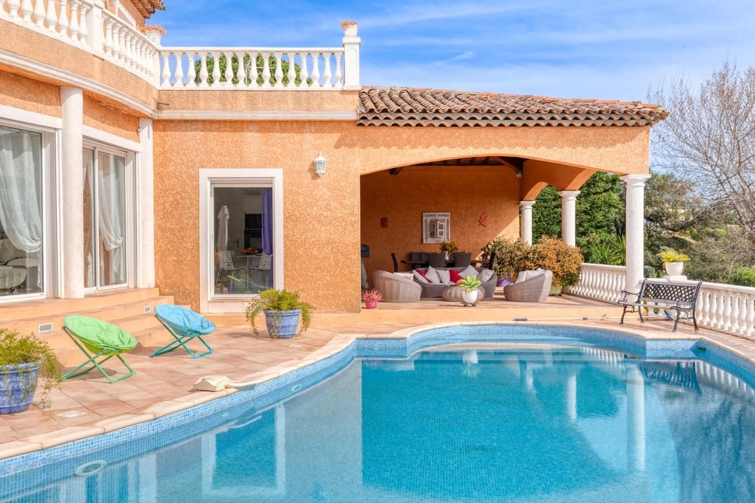 Villa in Nartelle-Noyer-Bellevue-bd des Sardinaux, Sainte-Maxime, France 3 - 17128247