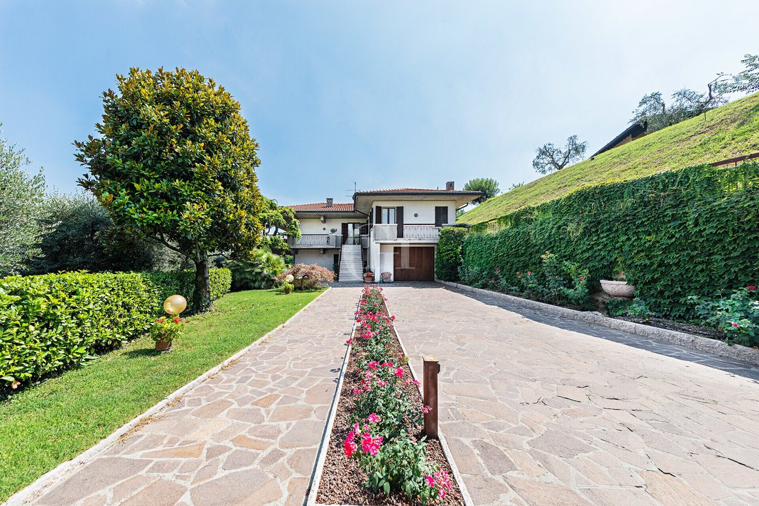 Villa in Entroterra, Desenzano del Garda, Lombardy 1 - 15633102