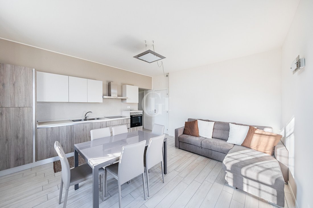 Apartment in Padenghe sul Garda, Lombardy, Italy 4 - 17129307