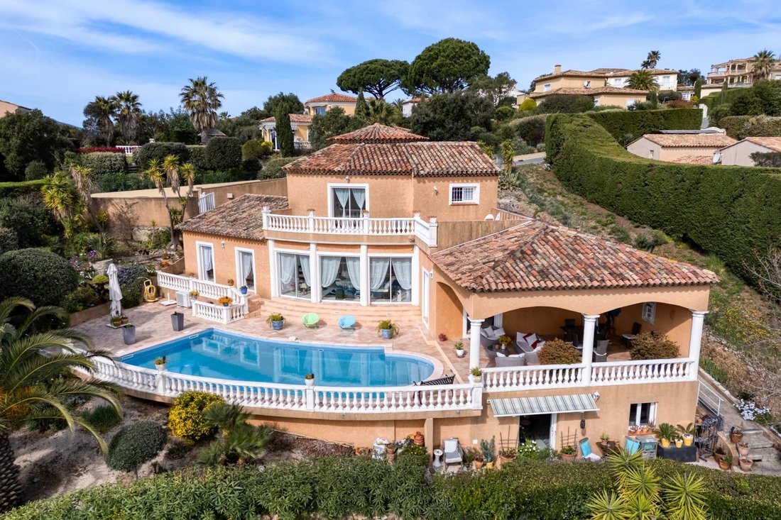 Villa in Nartelle-Noyer-Bellevue-bd des Sardinaux, Sainte-Maxime, France 2 - 17128247