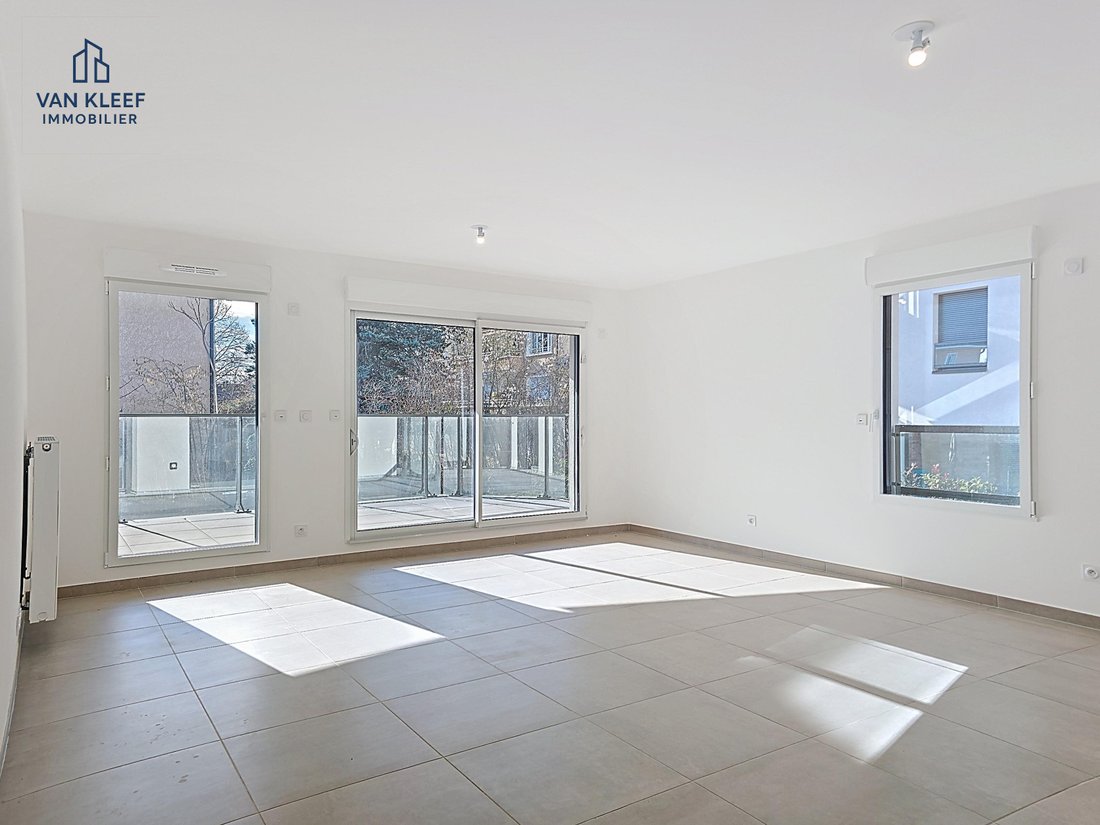 Apartment in Divonne-les-Bains, Auvergne-Rhône-Alpes, France 4 - 17129485