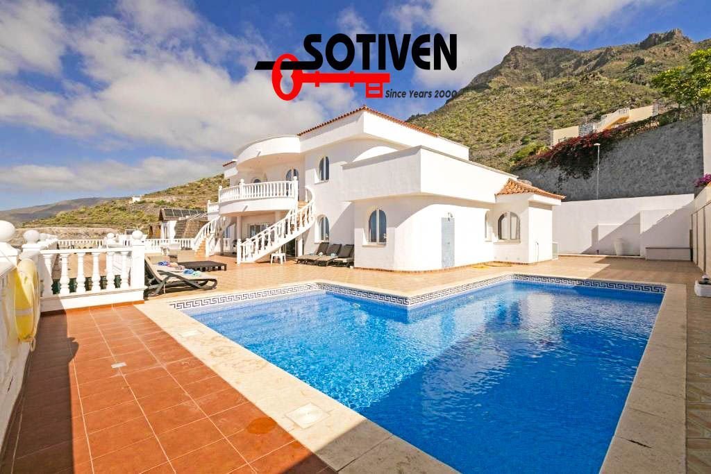 Villa in Costa Adeje, Adeje, Canary Islands 5 - 17061069