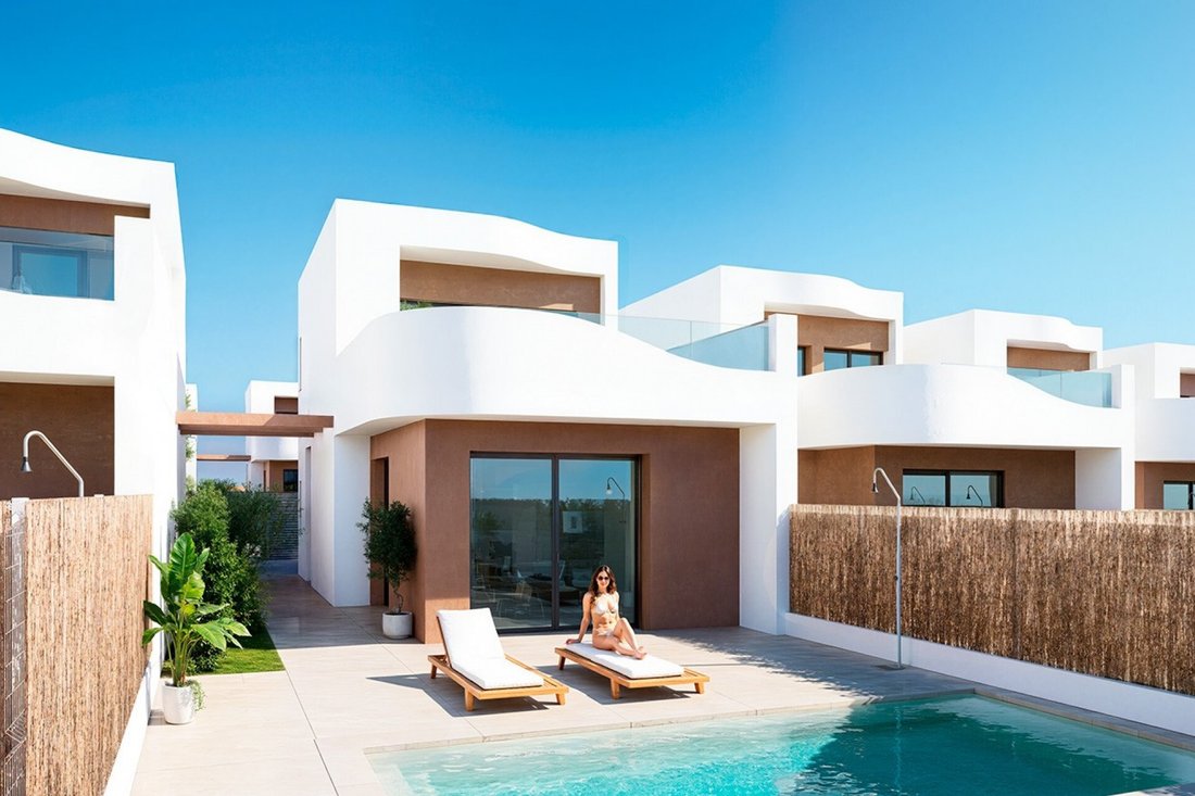 Villa in Los Montesinos, Valencian Community, Spain 2 - 17132709