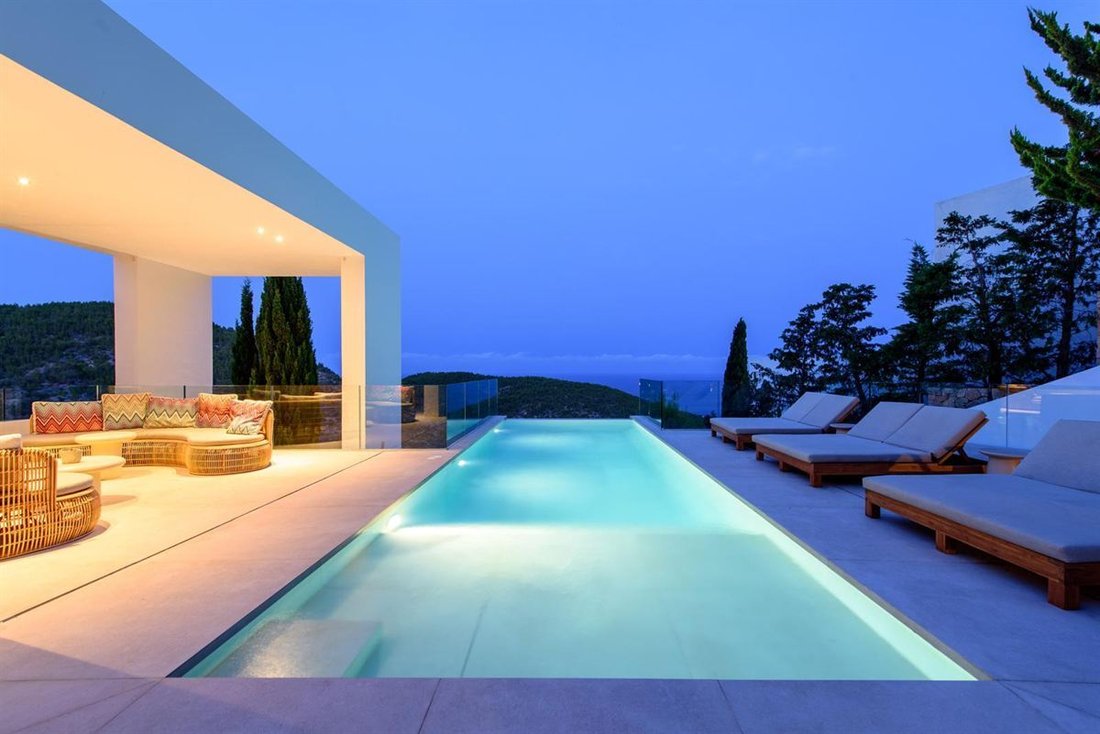 Villa in Roca Llisa, Santa Eularia des Riu, Balearic Islands 1 - 17132784