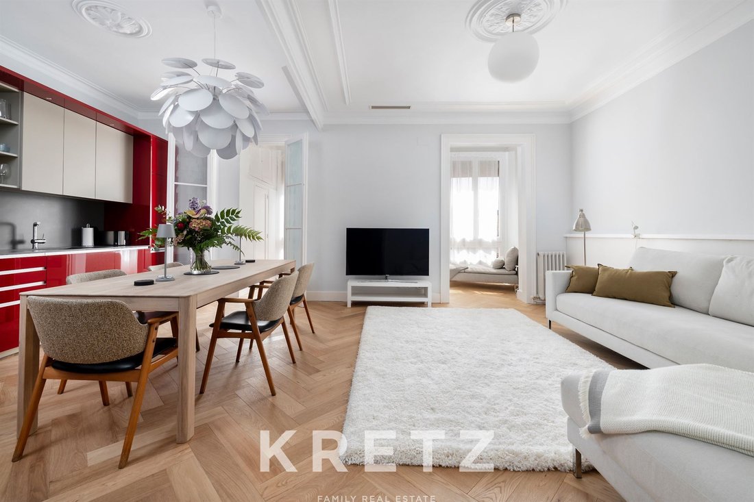 Apartment in Eixample, Barcelona, Spain 3 - 16707436
