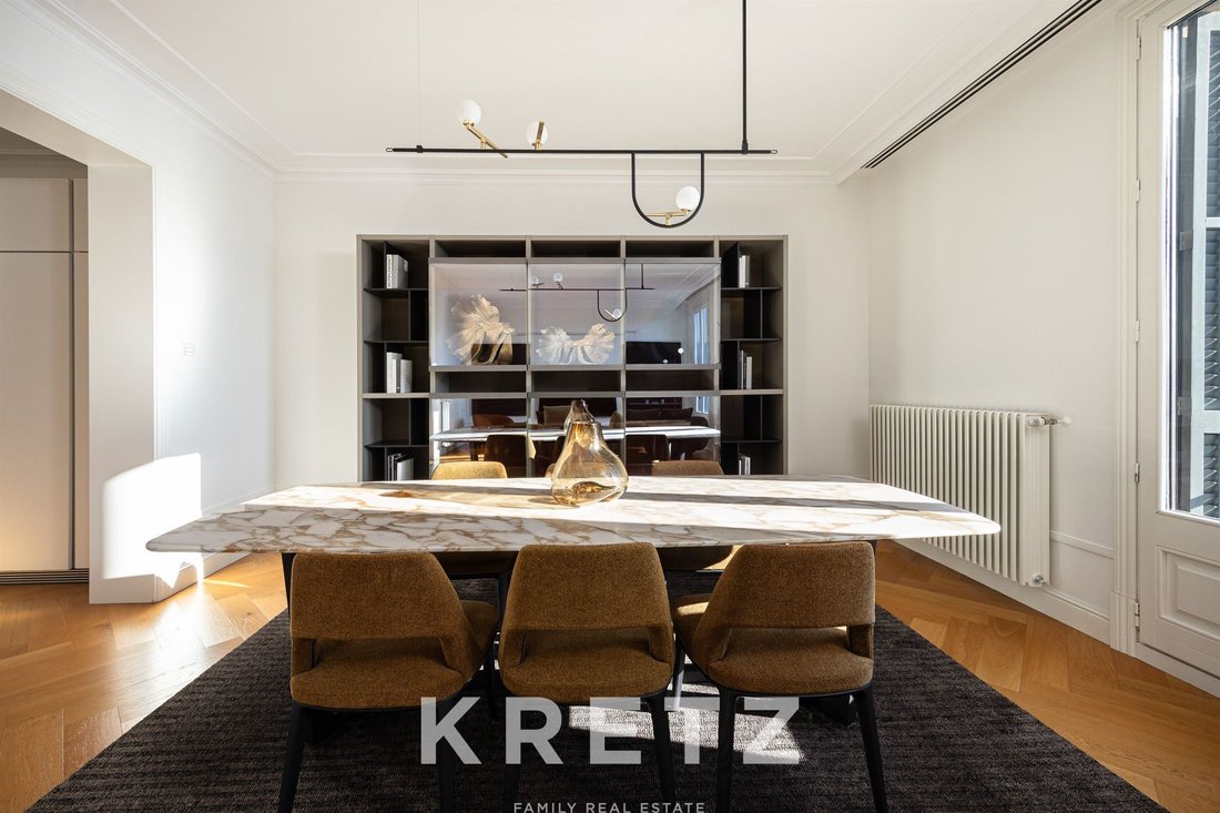 Apartment in Eixample, Barcelona, Spain 4 - 16782947