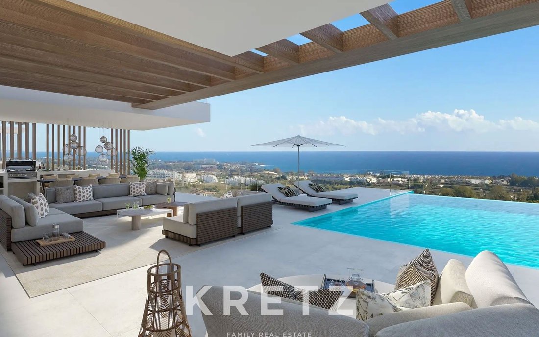 Villa in Estepona, Andalusia, Spain 2 - 15399056