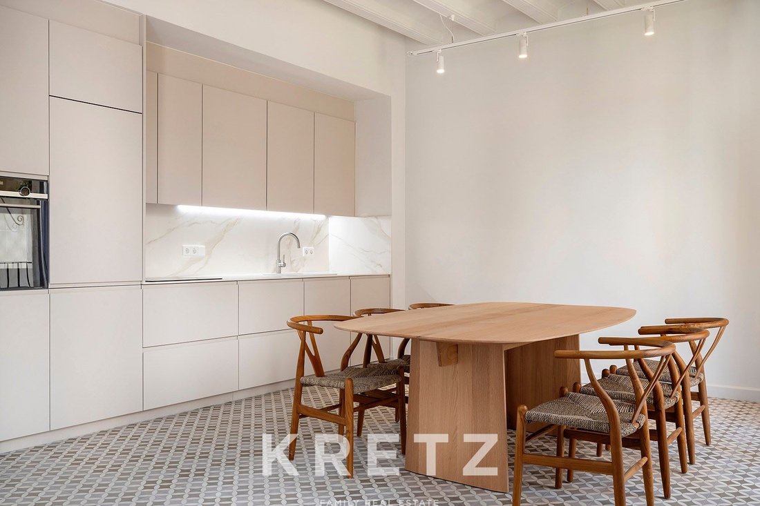Apartment in Ciutat Vella, Barcelona, Spain 2 - 15792141