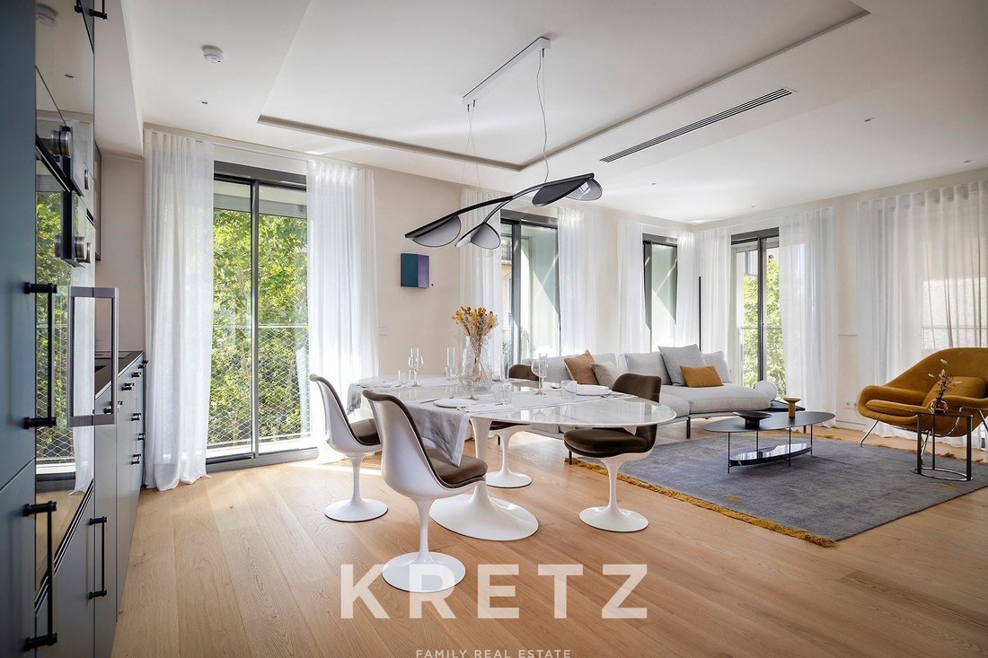 Apartment in Eixample, Barcelona, Spain 5 - 15884493