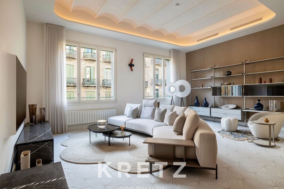 Apartment in Eixample, Barcelona, Spain 3 - 16765712