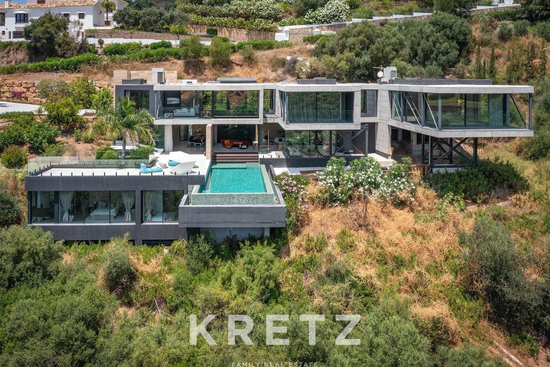 House in Marbella, Andalusia, Spain 2 - 15822379