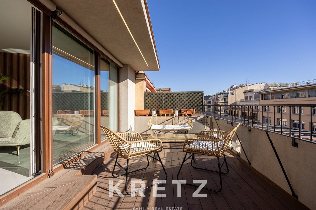 Apartment in Eixample, Barcelona, Spain 2 - 16771613