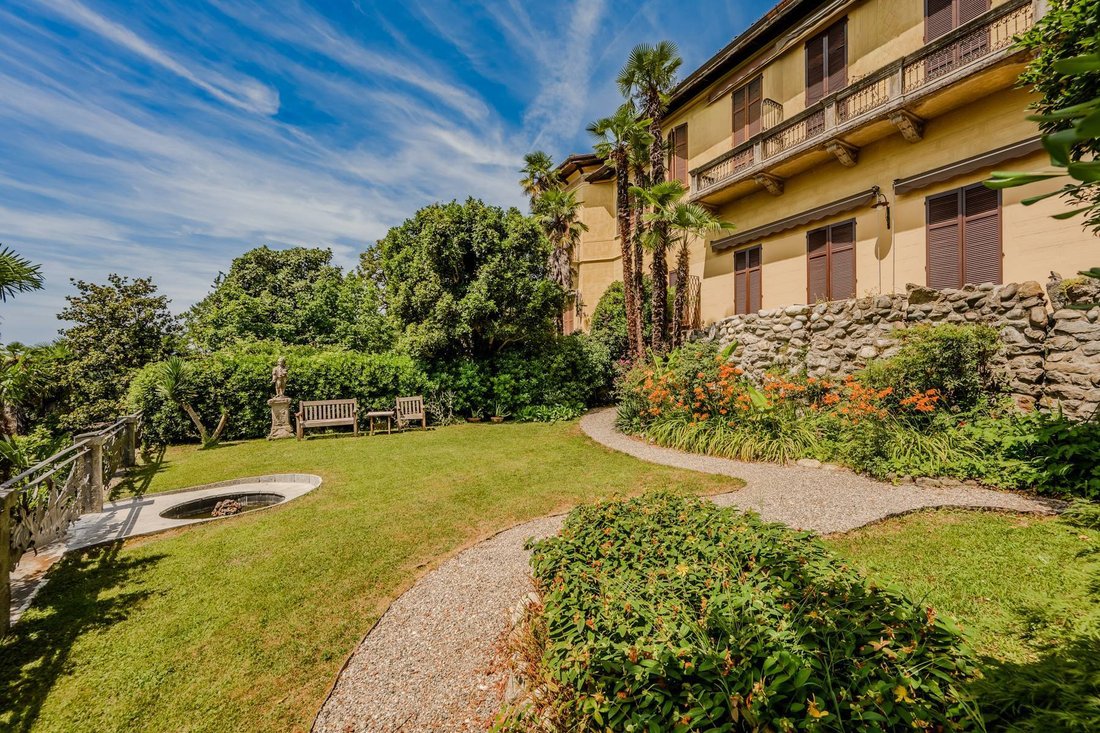 House in Besozzo, Lombardy, Italy 1 - 15111622