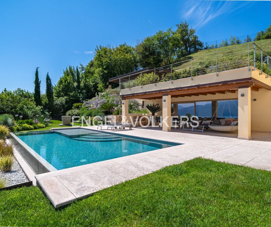 Villa in Gardone Riviera, Lombardy, Italy 3 - 17133319