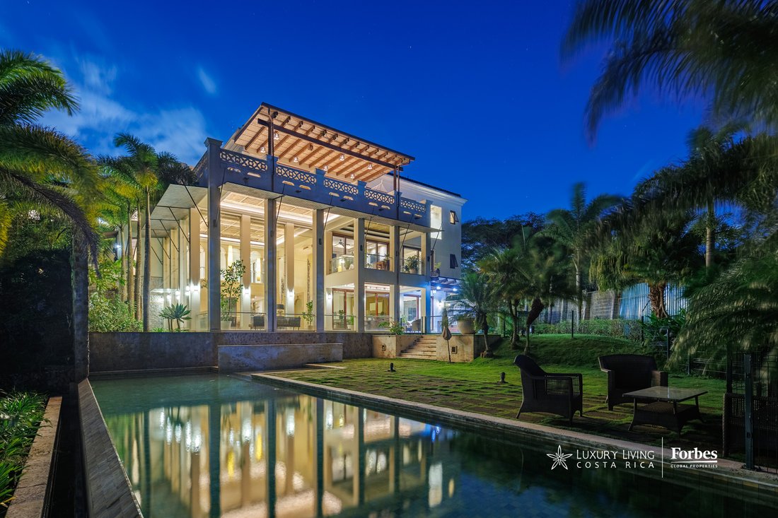 House in Santa Ana, San José Province, Costa Rica 1 - 17134113