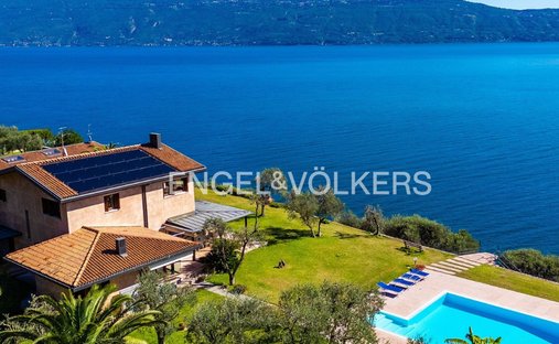 Villa in Center, Toscolano, Lombardy 1