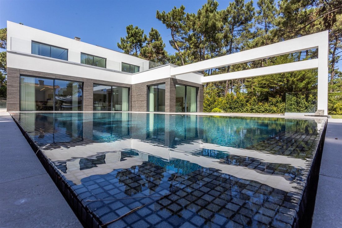 Villa in Aroeira, Charneca de Caparica e Sobreda, Portugal 2 - 17133554