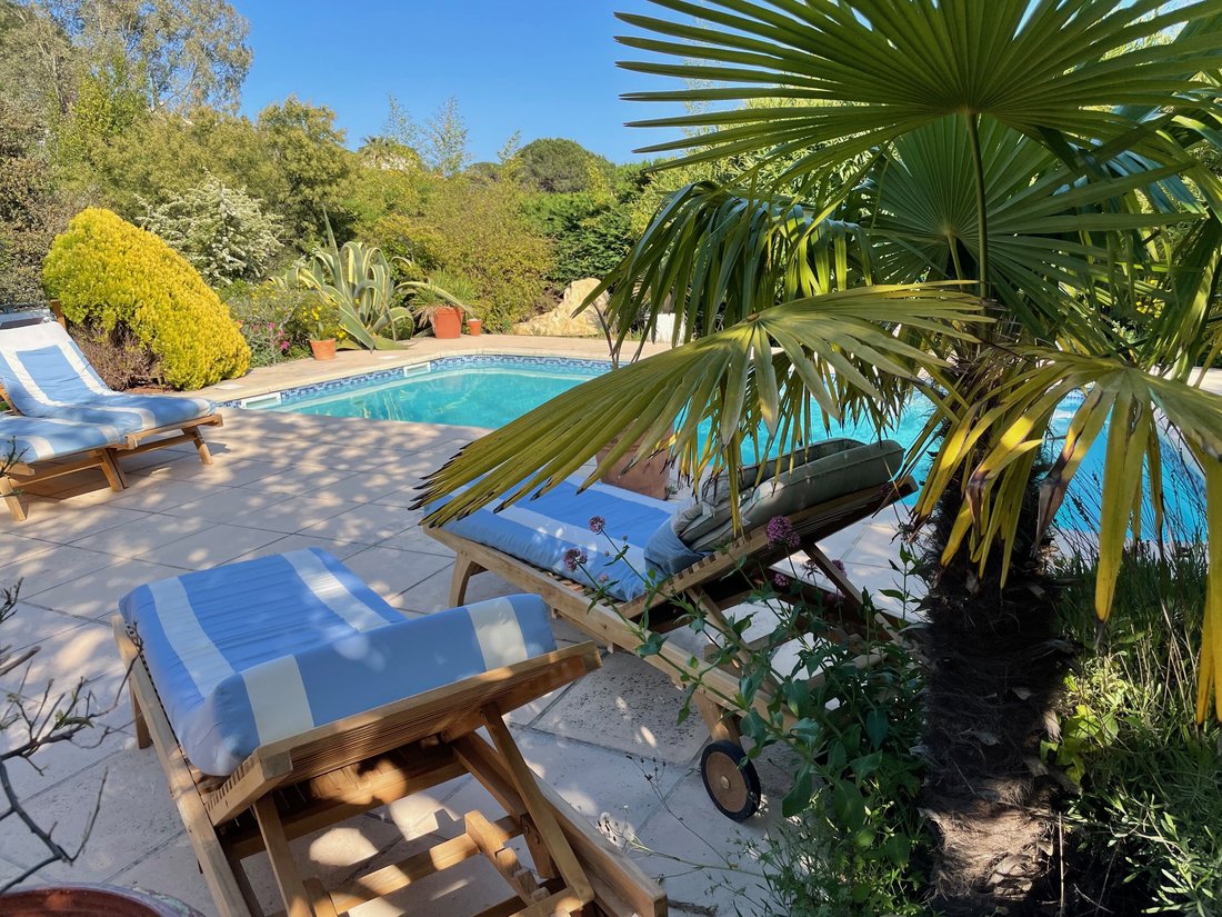 House in Ville-Les Saquedes-Le Bouillonnet, Sainte-Maxime, France 3 - 17136104