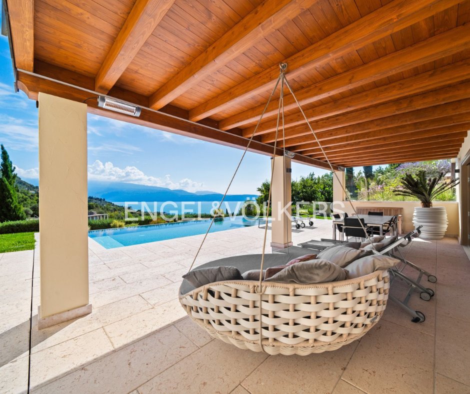 Villa in Gardone Riviera, Lombardy, Italy 5 - 17133319