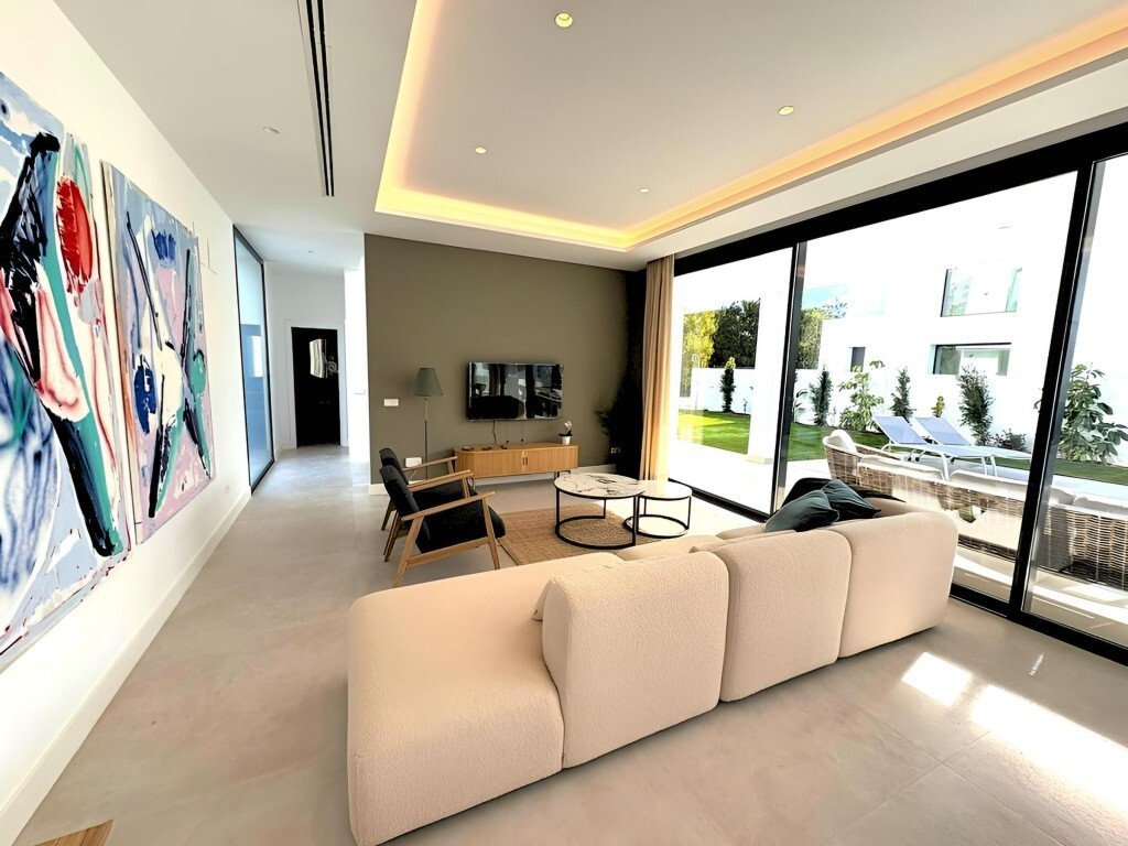 Villa in Estepona, Andalusia, Spain 5 - 17135748