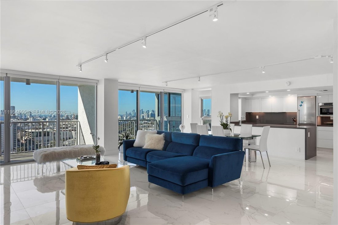 Condo in Miami Beach, Florida, United States 5 - 17134935