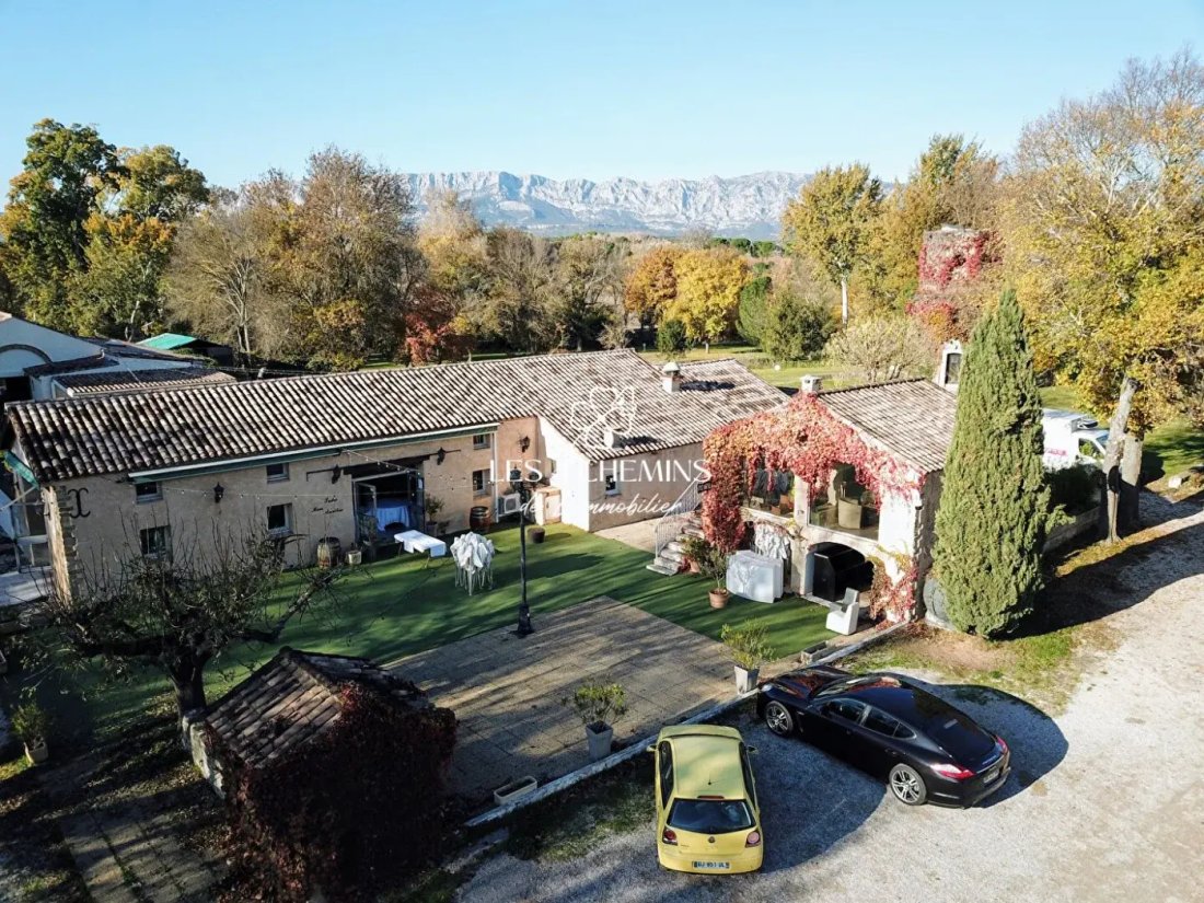 House in Trets, Provence-Alpes-Côte d'Azur, France 1 - 17135782