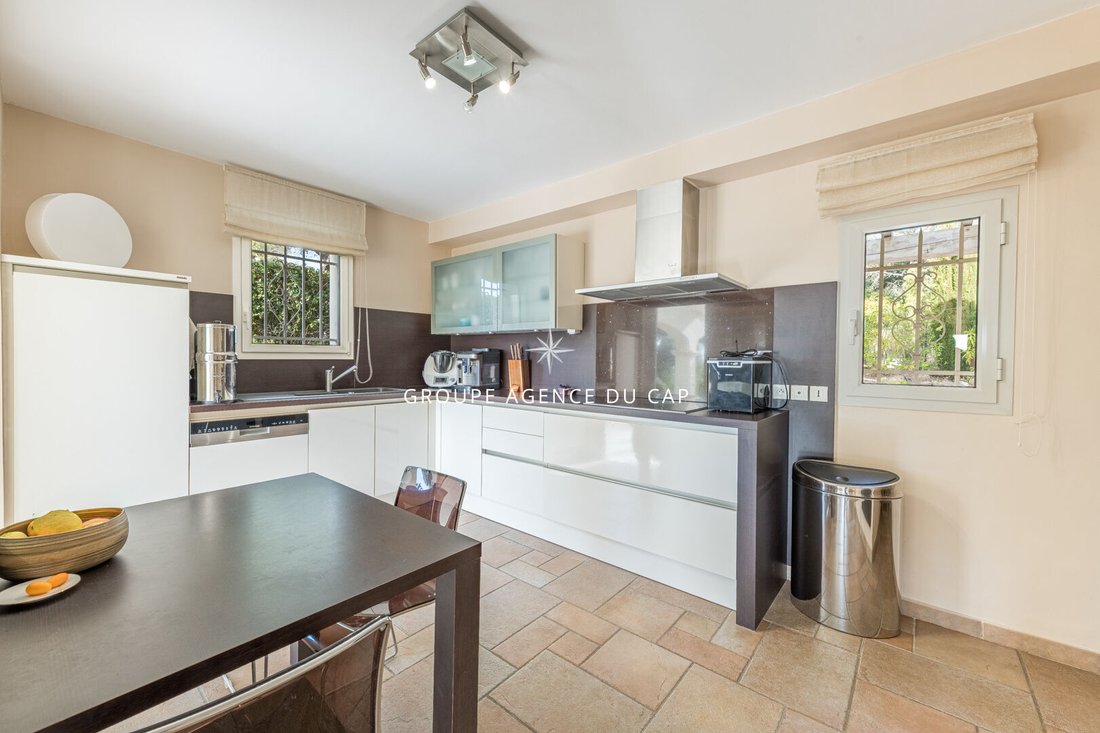 Villa in Valescure-Vaulongue-Clair Bois-Vallon Suveret, Saint-Raphaël, France 5 - 17136008