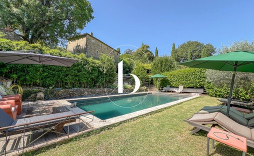 House in Goudargues, Occitania, France 1