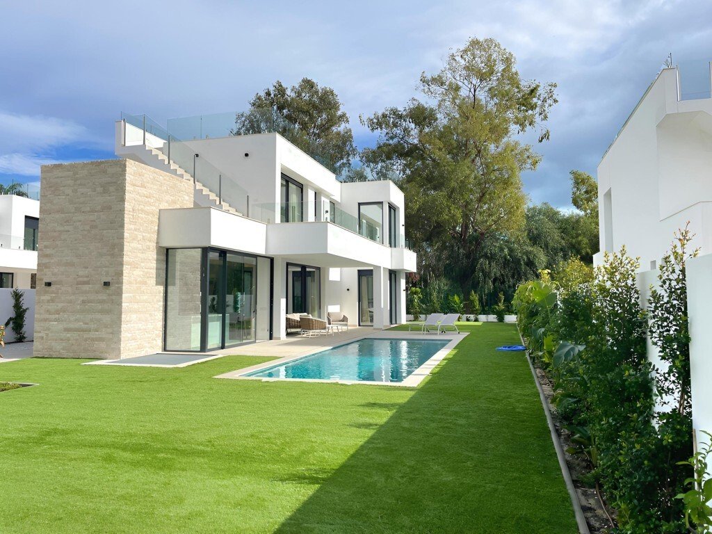 Villa in Estepona, Andalusia, Spain 1 - 17135748