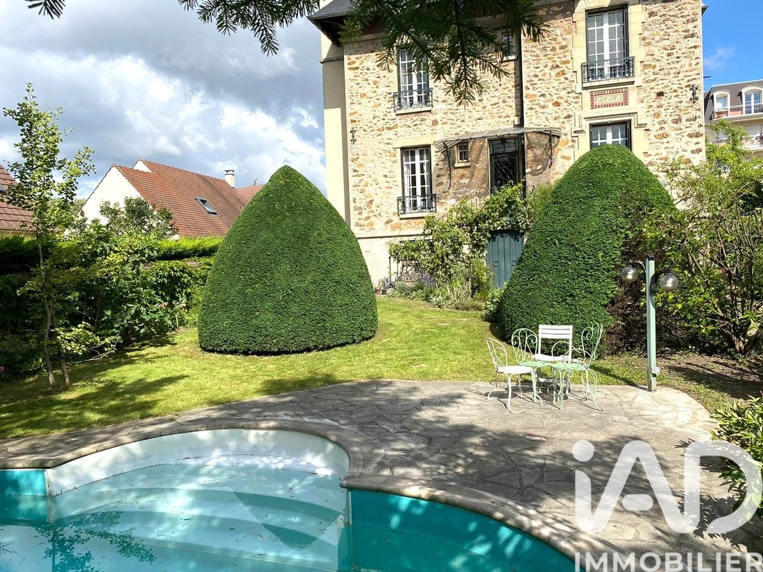 House in Villiers-sur-Marne, Ile-de-France, France 1 - 17137296