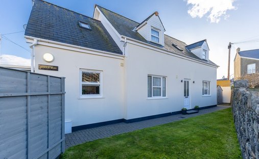 House in England 1