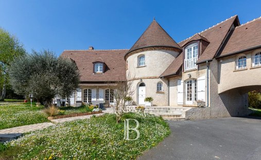 House in Orgeval, Ile-de-France, France 1