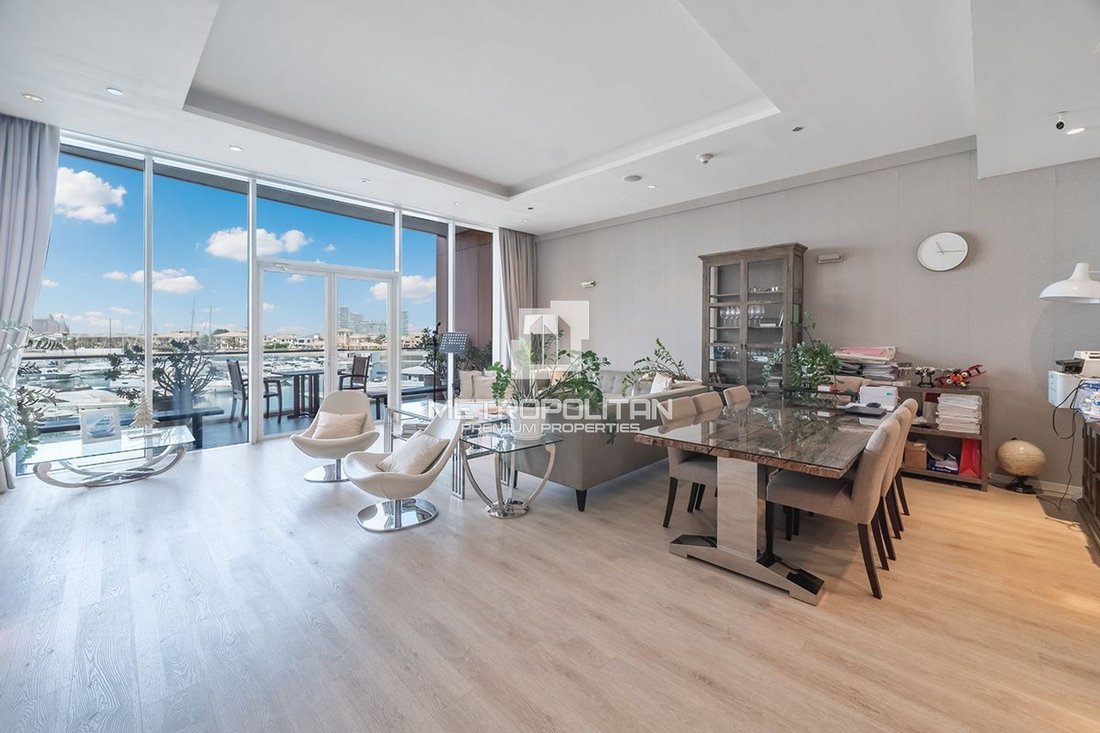Apartment in Palm Jumeirah, Dubai, United Arab Emirates 1 - 17134591