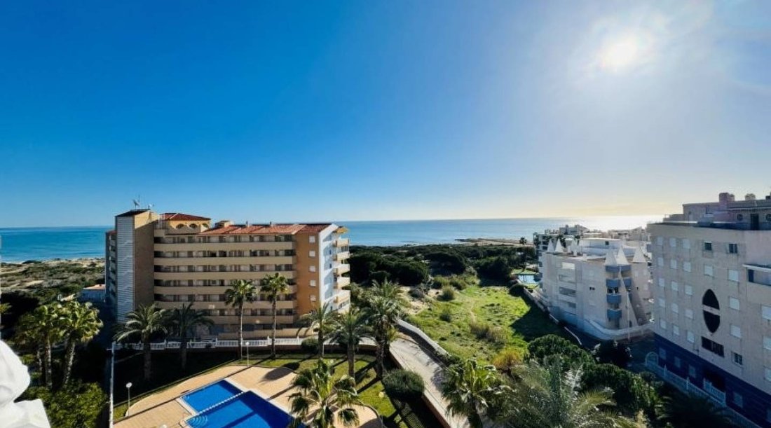 Penthouse in Guardamar del Segura, Valencian Community, Spain 1 - 17136345