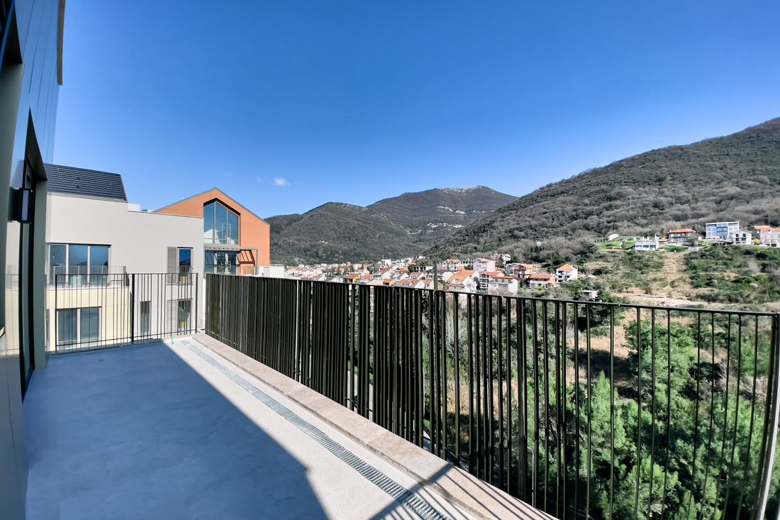 Apartment in Tivat, Tivat Municipality, Montenegro 5 - 17134796