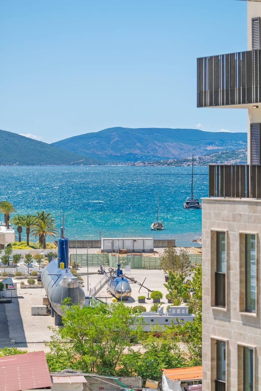 Apartment in Tivat, Tivat Municipality, Montenegro 4 - 17134797