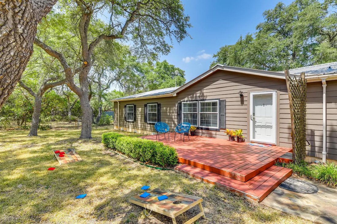 Dripping Springs, Texas, United States 4 - 16887021