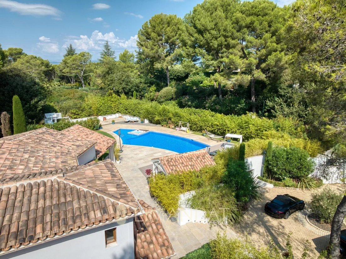 Villa in Mougins, Provence-Alpes-Côte d'Azur, France 1 - 17039196