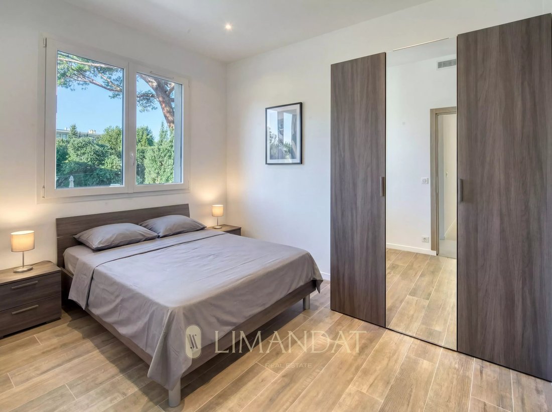 House in Broussailles, Cannes, France 4 - 16533530