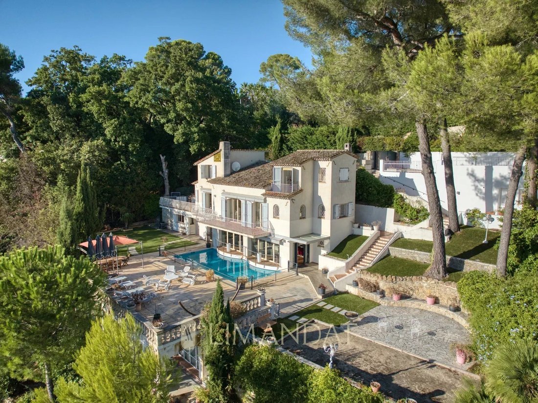 Villa in Mougins, Provence-Alpes-Côte d'Azur, France 1 - 16131184