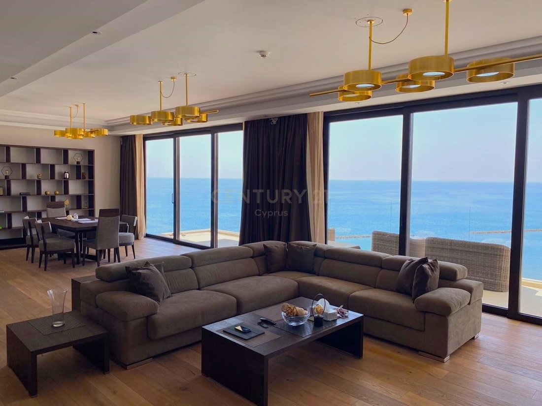 Apartment in Agios Tychon, Limassol, Cyprus 1 - 17133375