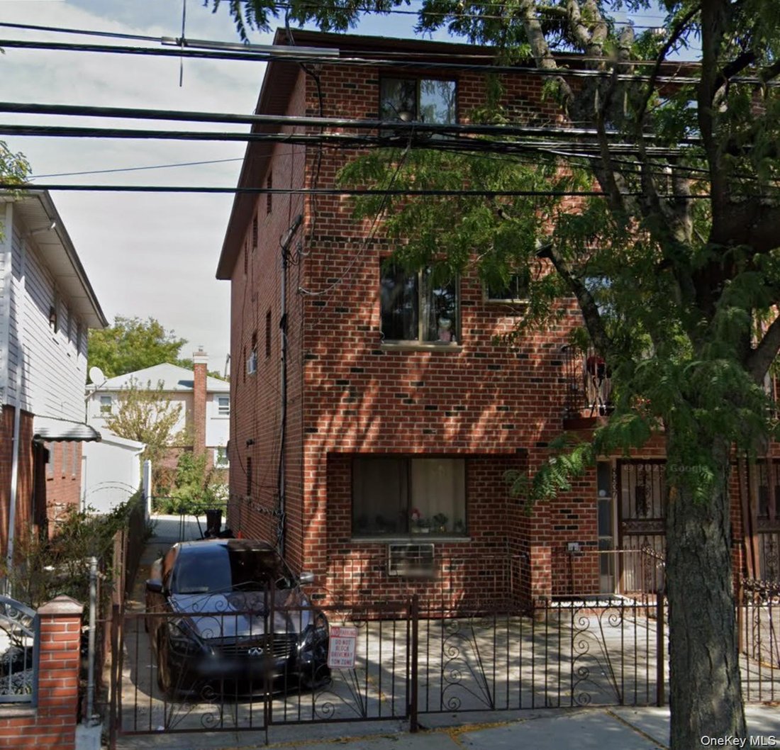 House in New York, New York, United States 1 - 17133099