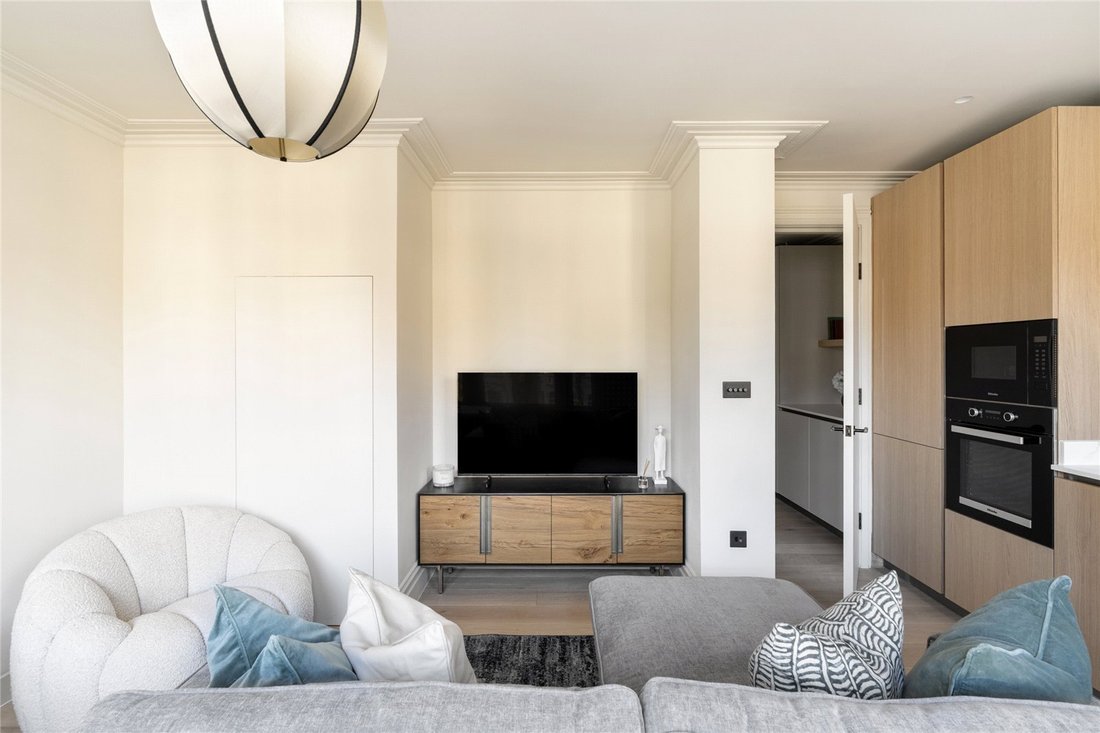 Apartment in Ladbroke Grove, Kensington And Chelsea, England 4 - 17133256