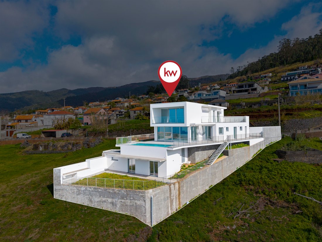 Villa in Arco da Calheta, Madeira, Portugal 2 - 17132970