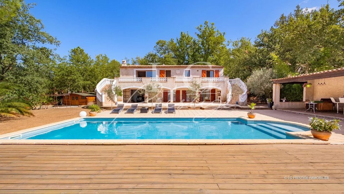 Villa in Saint-Paul-en-Forêt, Provence-Alpes-Côte d'Azur, France 4 - 16183013